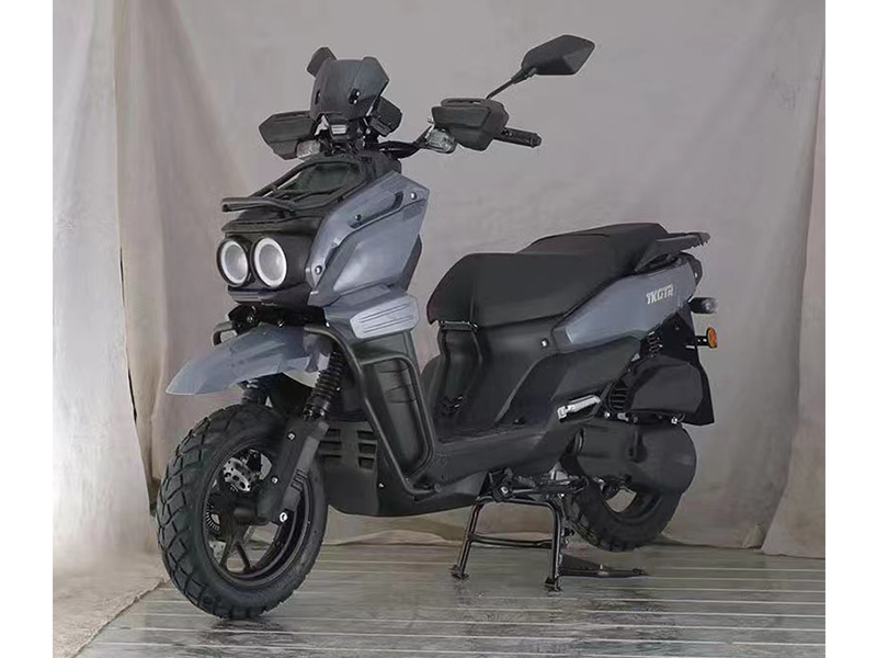 Motocicleta eléctrica con tanque